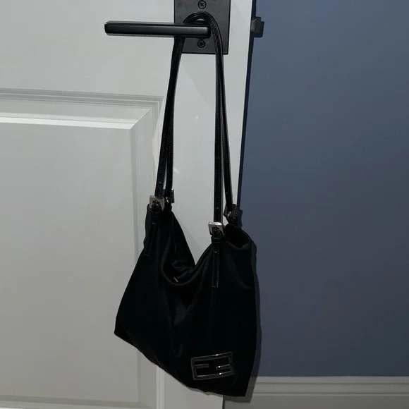 Fendi Authentic Black slouchy Tote shoulder Bag - Picture 12 of 12